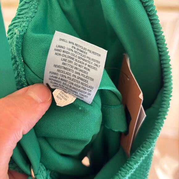 Shade & Shore NWT Women's Pucker Texture Cross Back One Piece Swimsuit Green XL - Picture 6 of 12